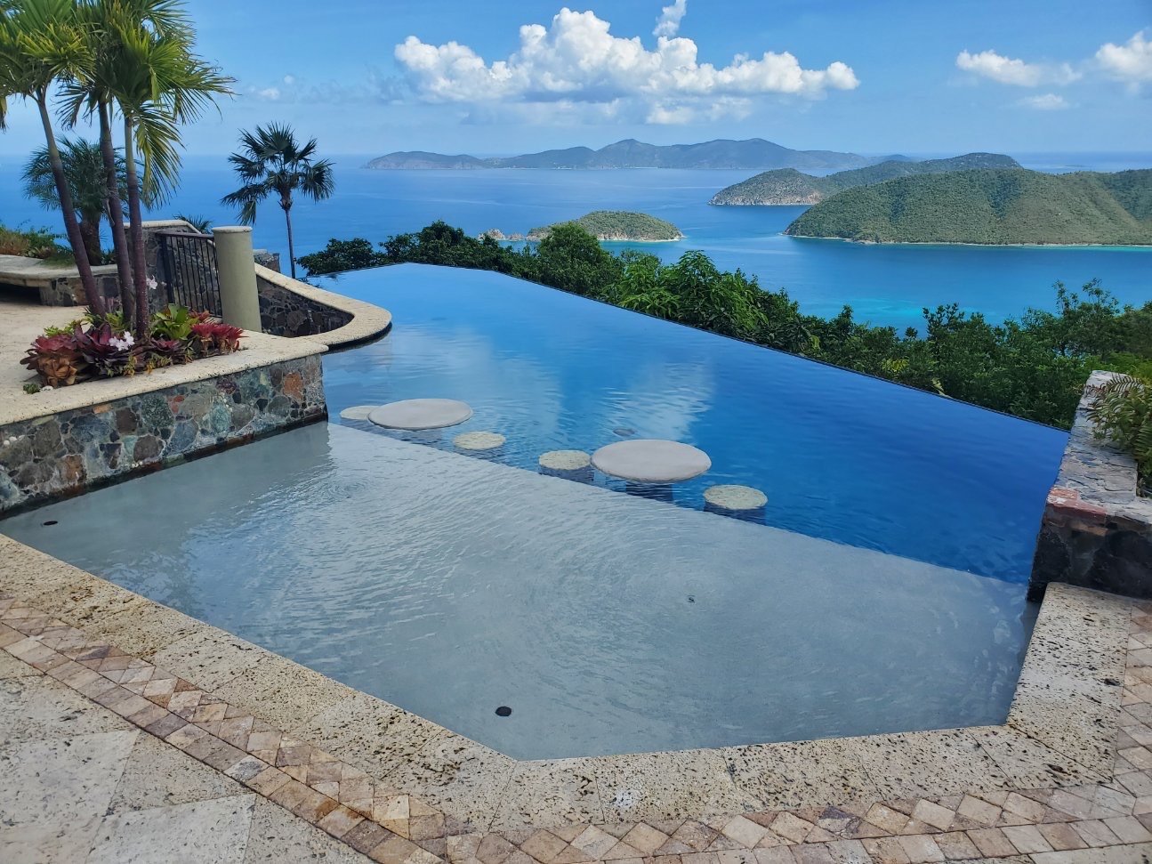 Infinity-edge pool overlooking the Caribbean and outer islands, St. John, US Virgin Islands